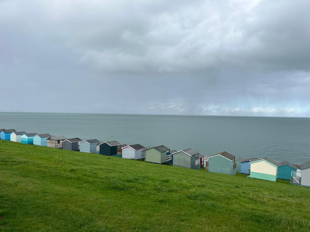 Hotel Sky By The Sea Whitstable Esterno foto